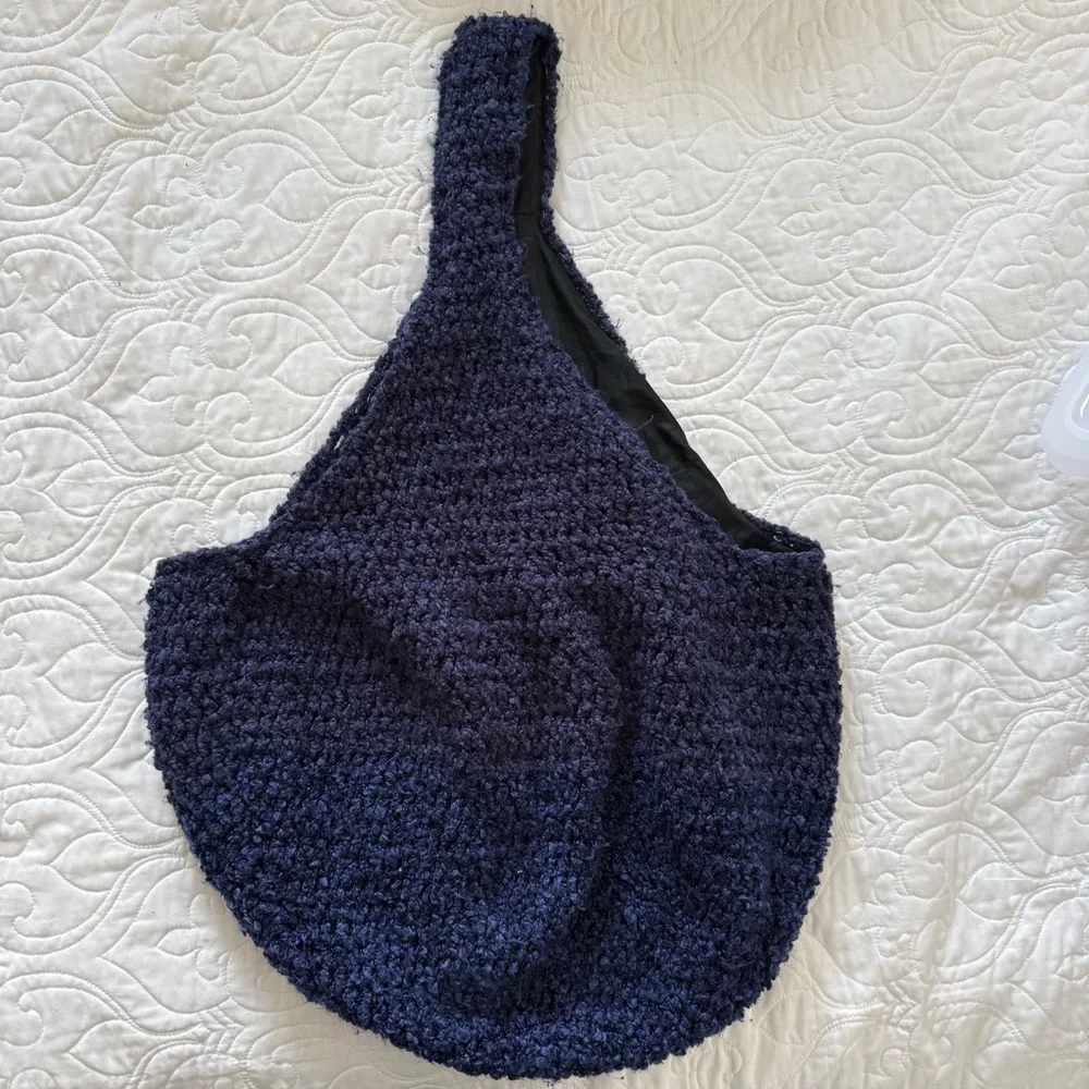 Crocheted Knit Chic Navy Blue Fizzy Textured Hobo Boho Shoulder‎ Bag Lined EUC